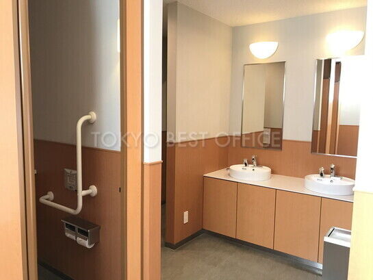 男性用トイレ①