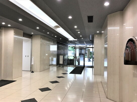 エントランスホール②