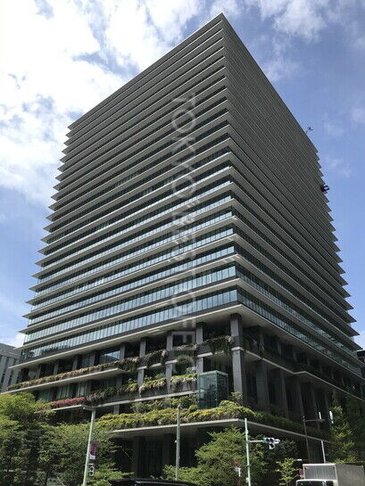 東京スクエアガーデン外観①
