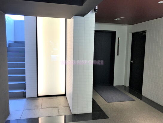 エントランスホール①