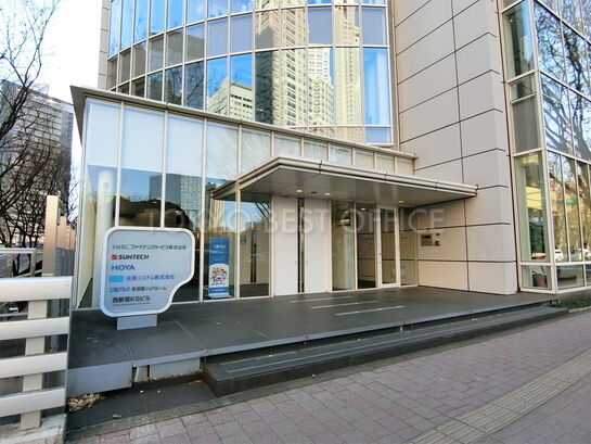 ビルエントランス①