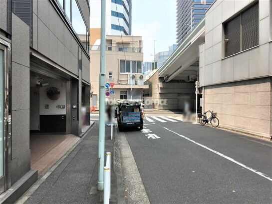 ビル周辺風景②