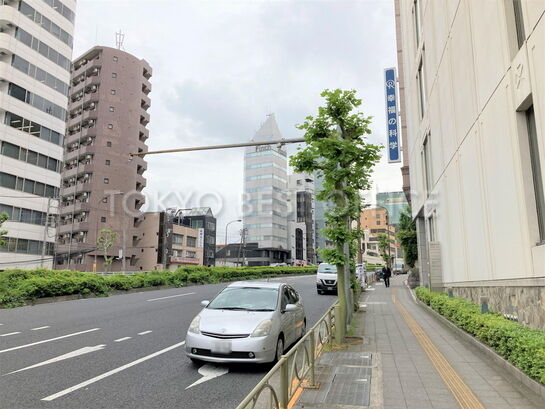 ビル周辺風景②