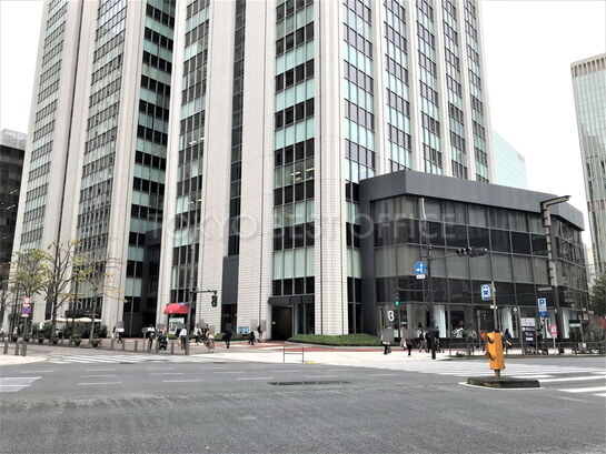 ビル周辺風景①