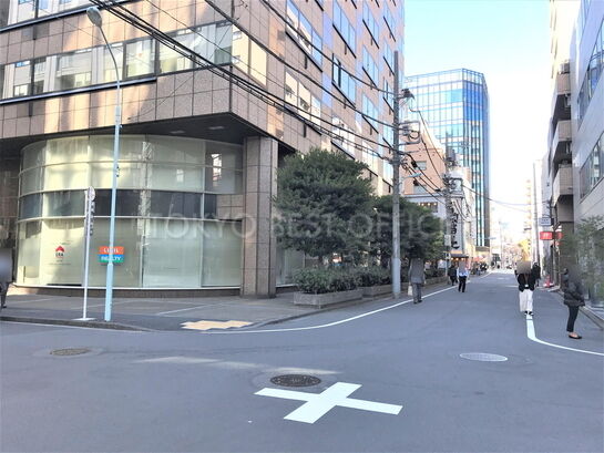 ビル周辺風景③