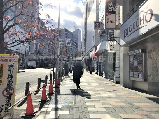 ビル周辺風景②