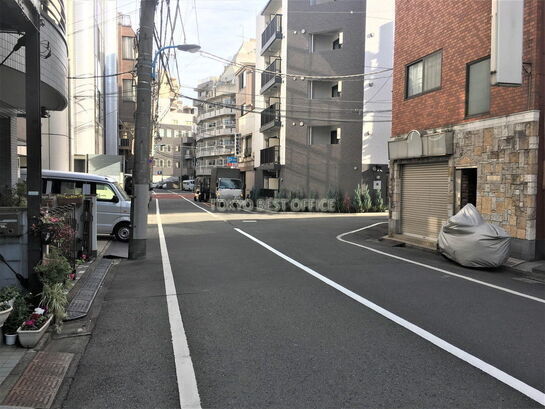 ビル周辺風景②