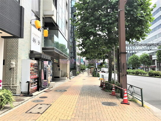 ビル周辺風景①