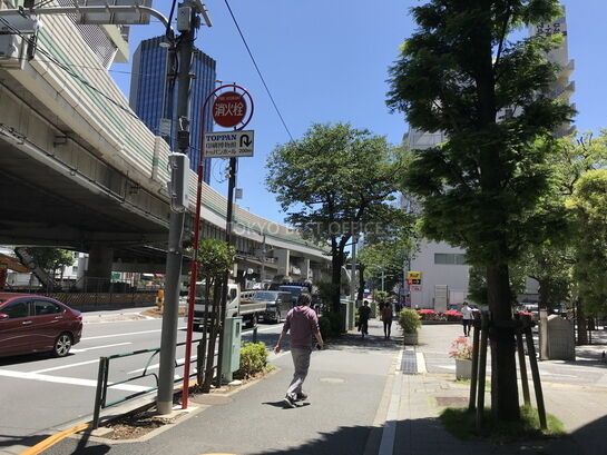 ビル周辺風景②