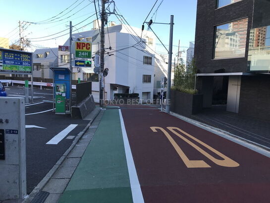 ビル周辺風景②