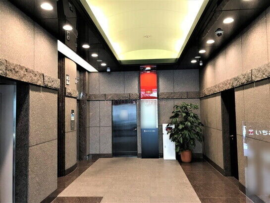 エントランスホール①