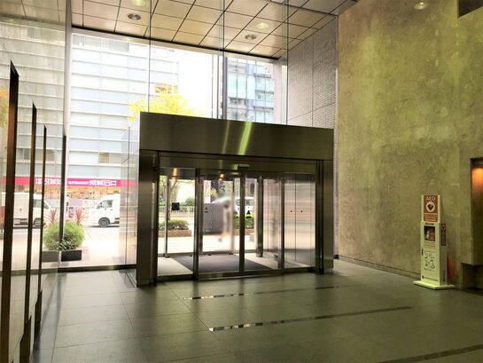 エントランスホール②