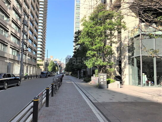 ビル周辺風景③