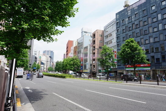 ビル周辺風景②