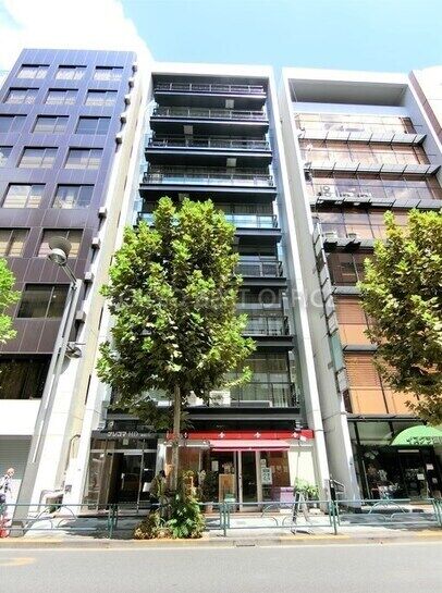 ナリコマHD新宿ビル外観①