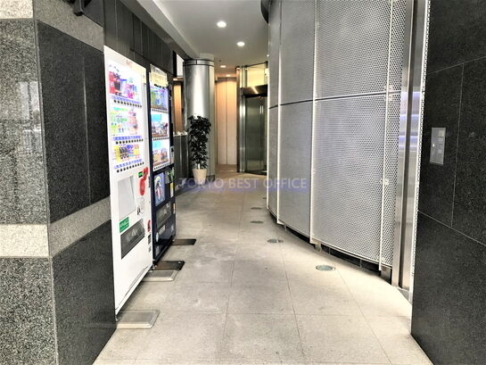 ビルエントランス②