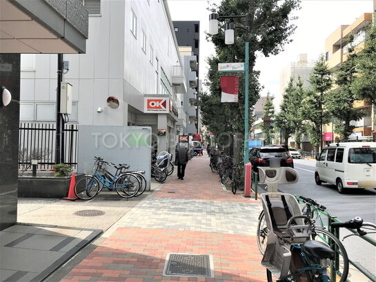 ビル周辺風景①