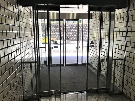 エントランスホール②