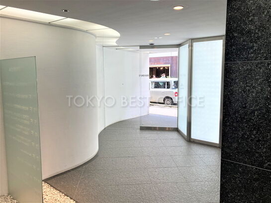 エントランスホール