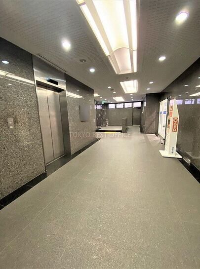 エントランスホール①