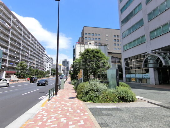 ビル周辺風景②