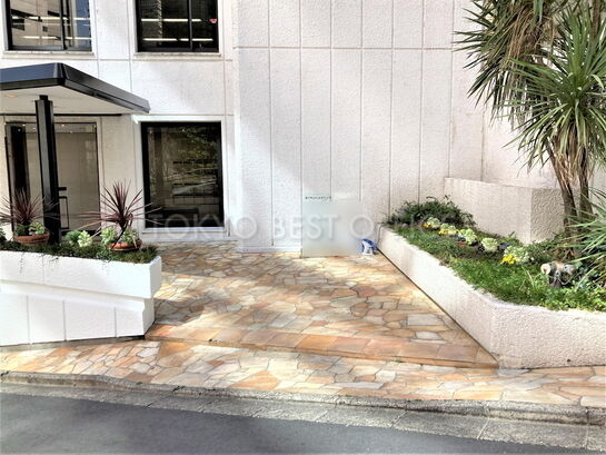 ビルエントランス②