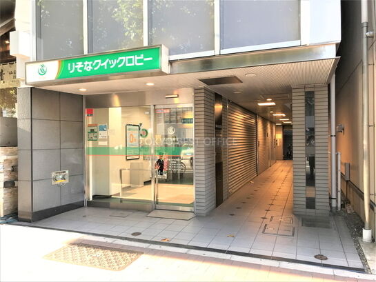 ビルエントランス