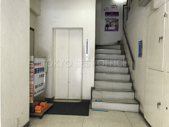 エントランスホール①