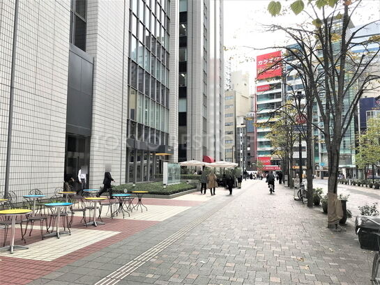 ビル周辺風景⑥