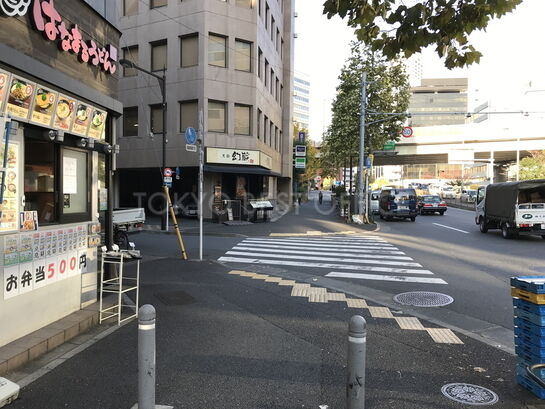 ビル周辺風景②