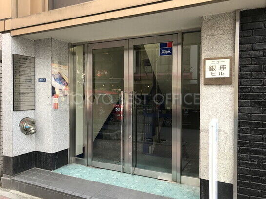 ビルエントランス①