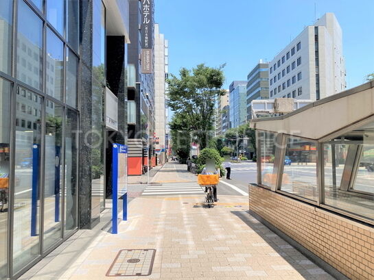 ビル周辺風景②