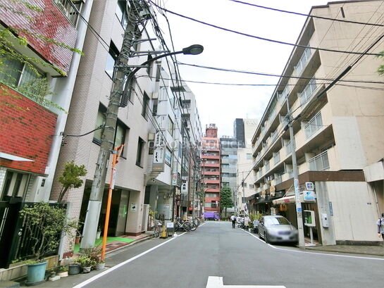 ビル周辺風景②