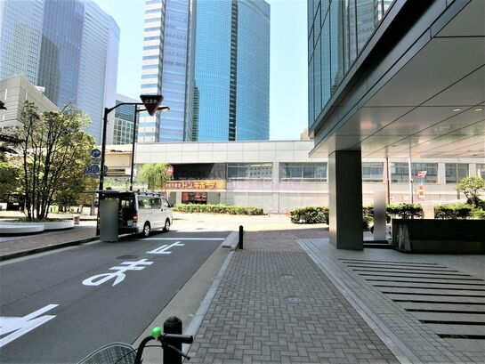 ビル周辺風景④