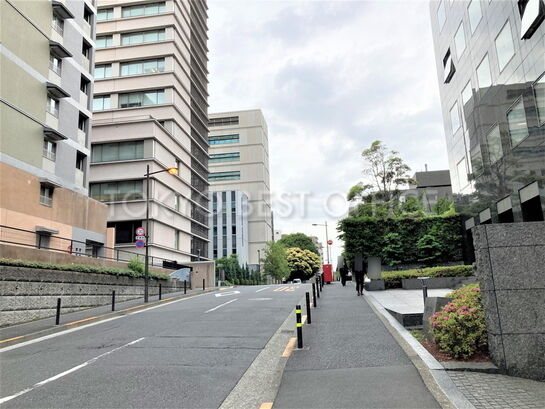 ビル周辺風景②