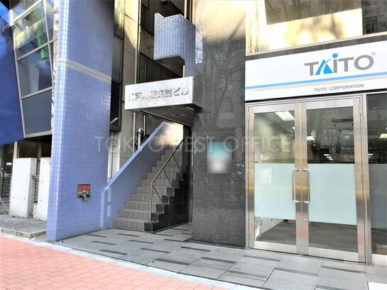 ビルエントランス①