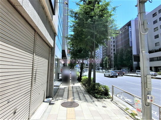 ビル周辺風景①