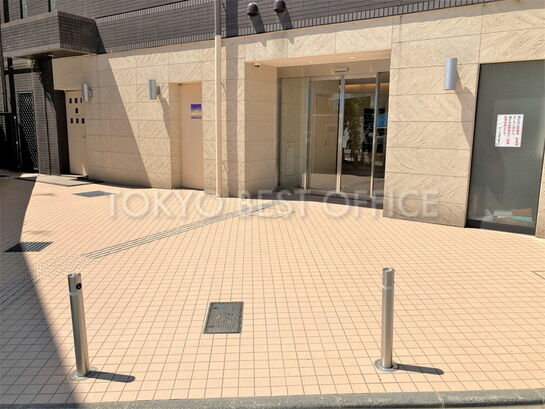 ビルエントランス①