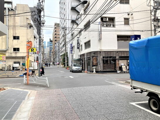 ビル周辺風景②