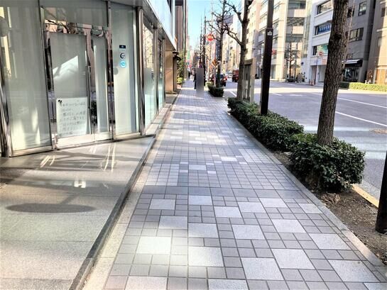ビル周辺風景②