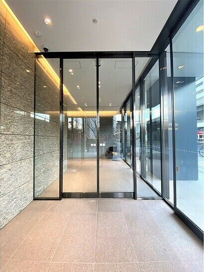 エントランスホール②