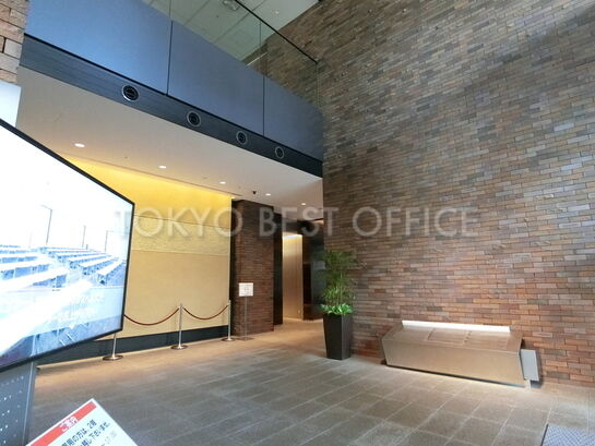 エントランスホール①