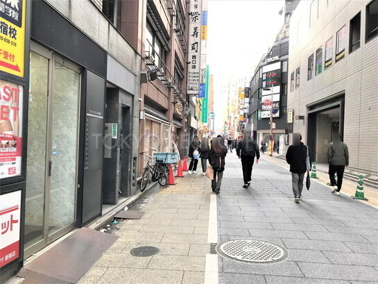 ビル周辺風景④