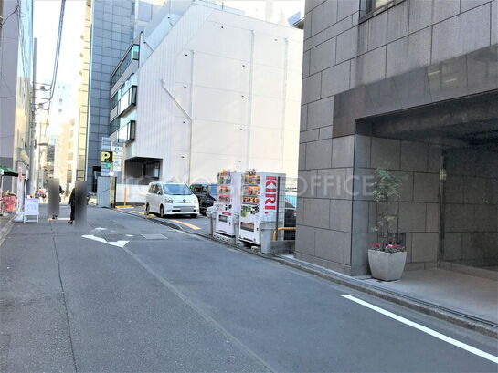 ビル周辺風景③