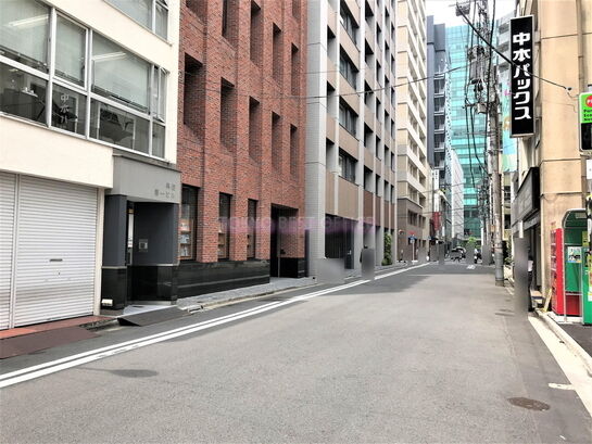 ビル周辺風景①