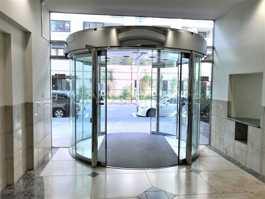 エントランス③