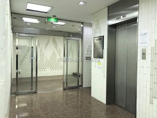 エントランスホール③