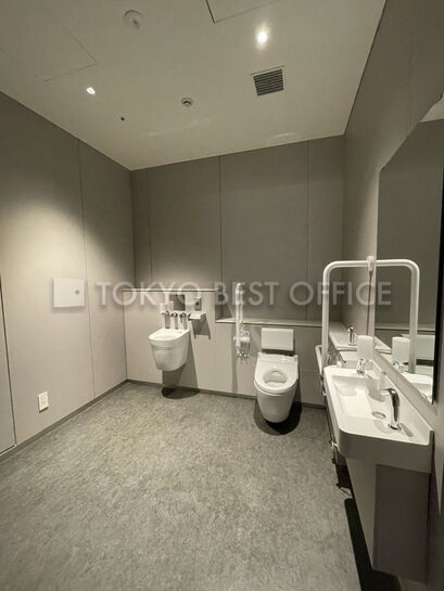 16階 多機能トイレ