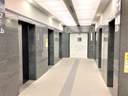 エレベーターホール③