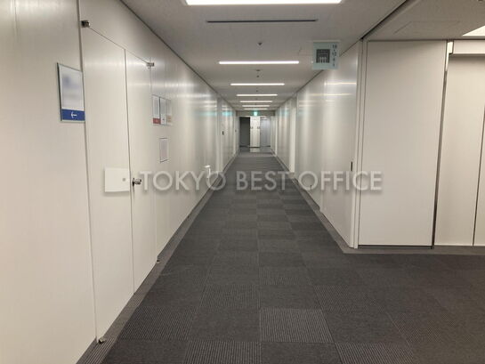 貸室階 廊下